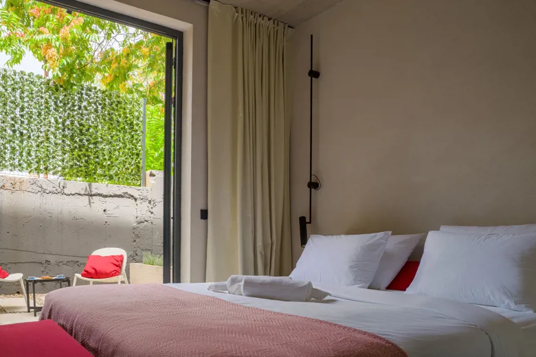 Moro Inn Bed & Breakfast - Double Room with Patio